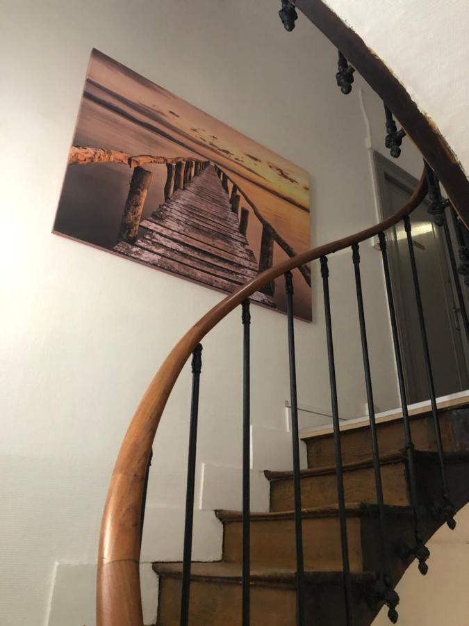 Les Demoiselles Otel Honfleur Dış mekan fotoğraf