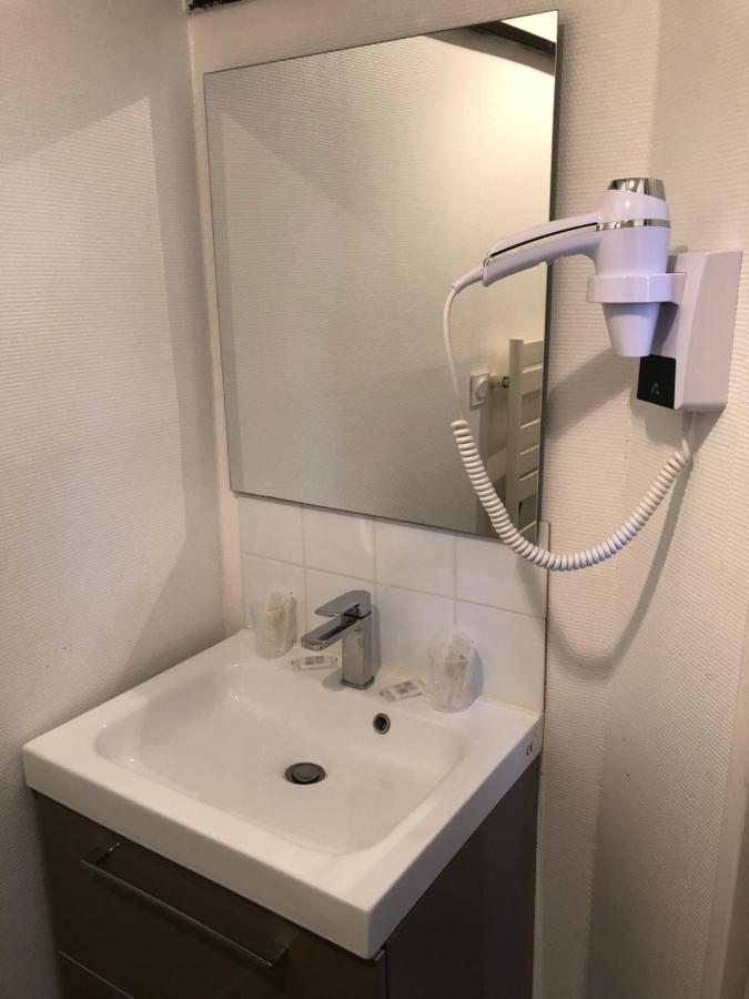 Les Demoiselles Otel Honfleur Dış mekan fotoğraf